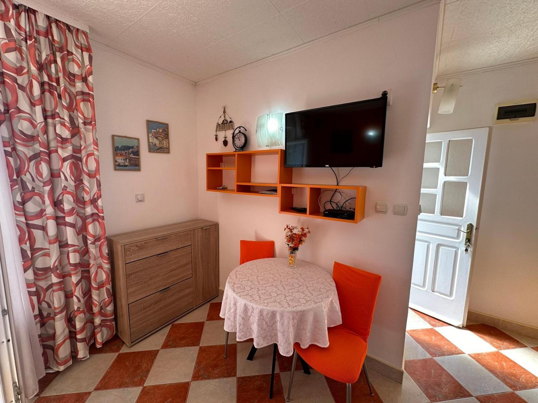 Apartment Okuka Tivat