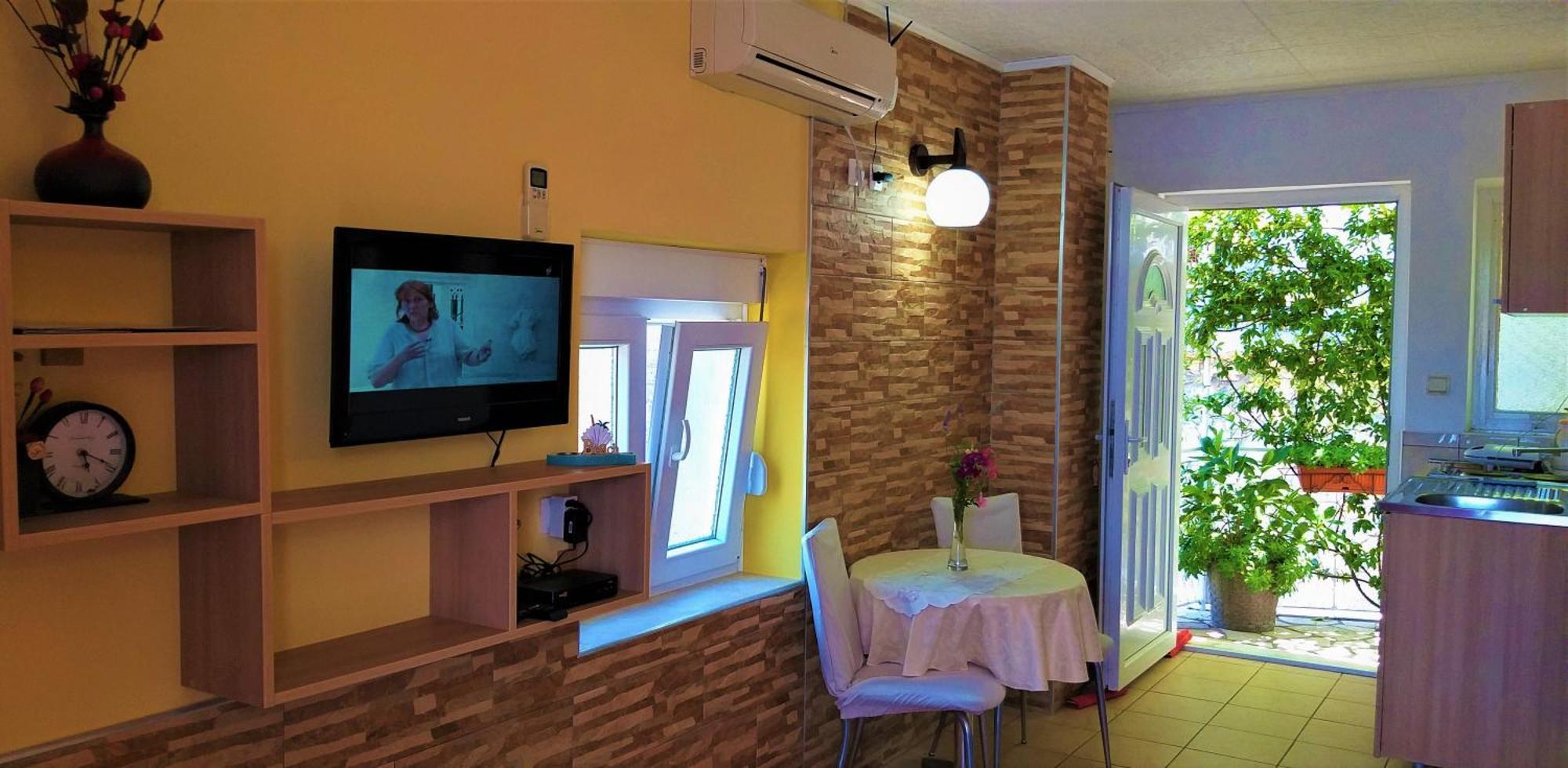 Apartment Okuka *