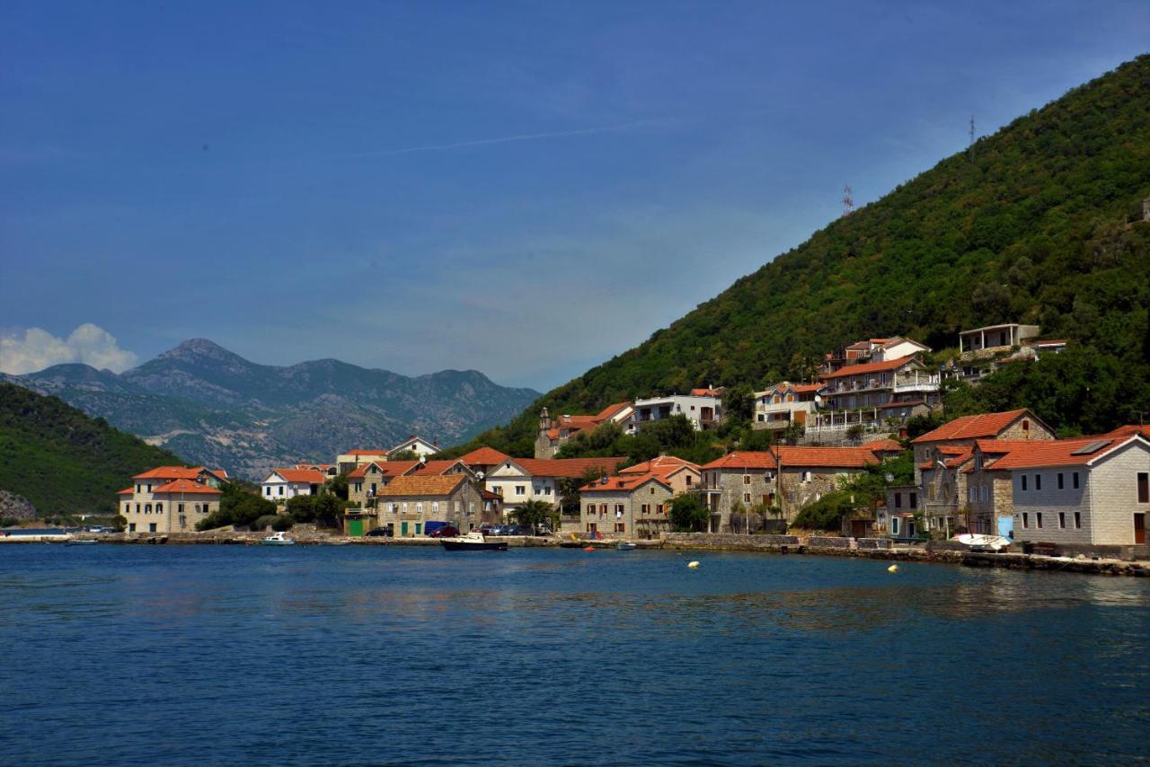 Apartment Okuka Tivat